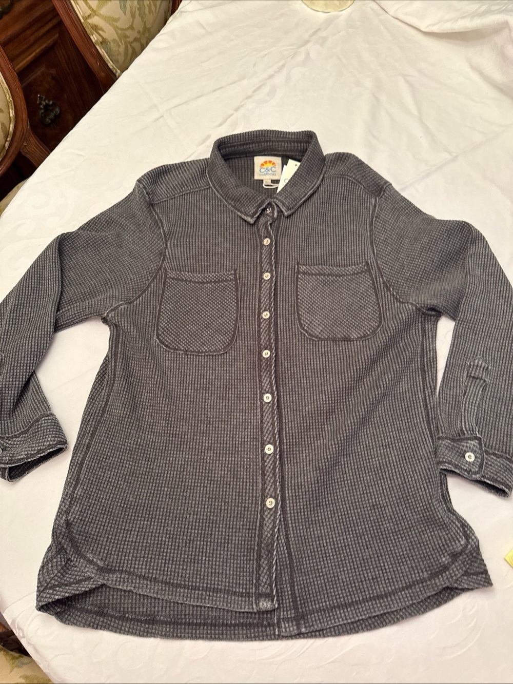 C&C California  women’s xl Grey Waffle Knit Button-Up Shirt